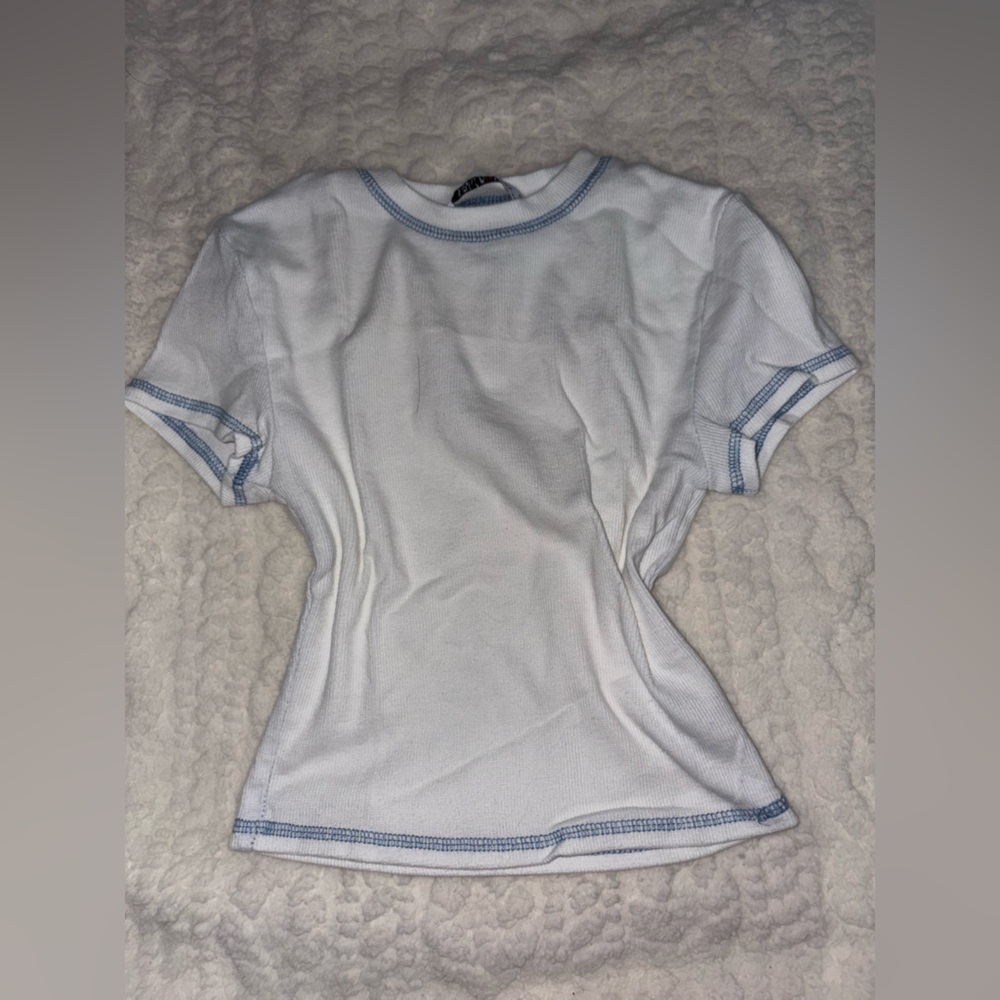 Vanilla Star White Top with Blue Accents